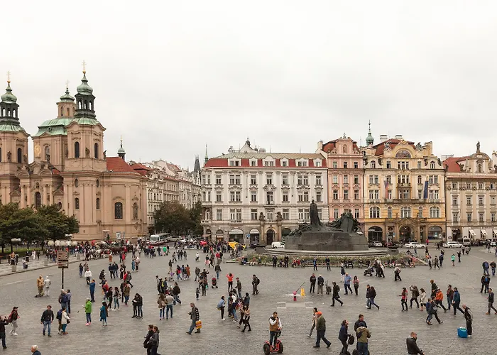 Old Town Square Residence By Emblem Prag